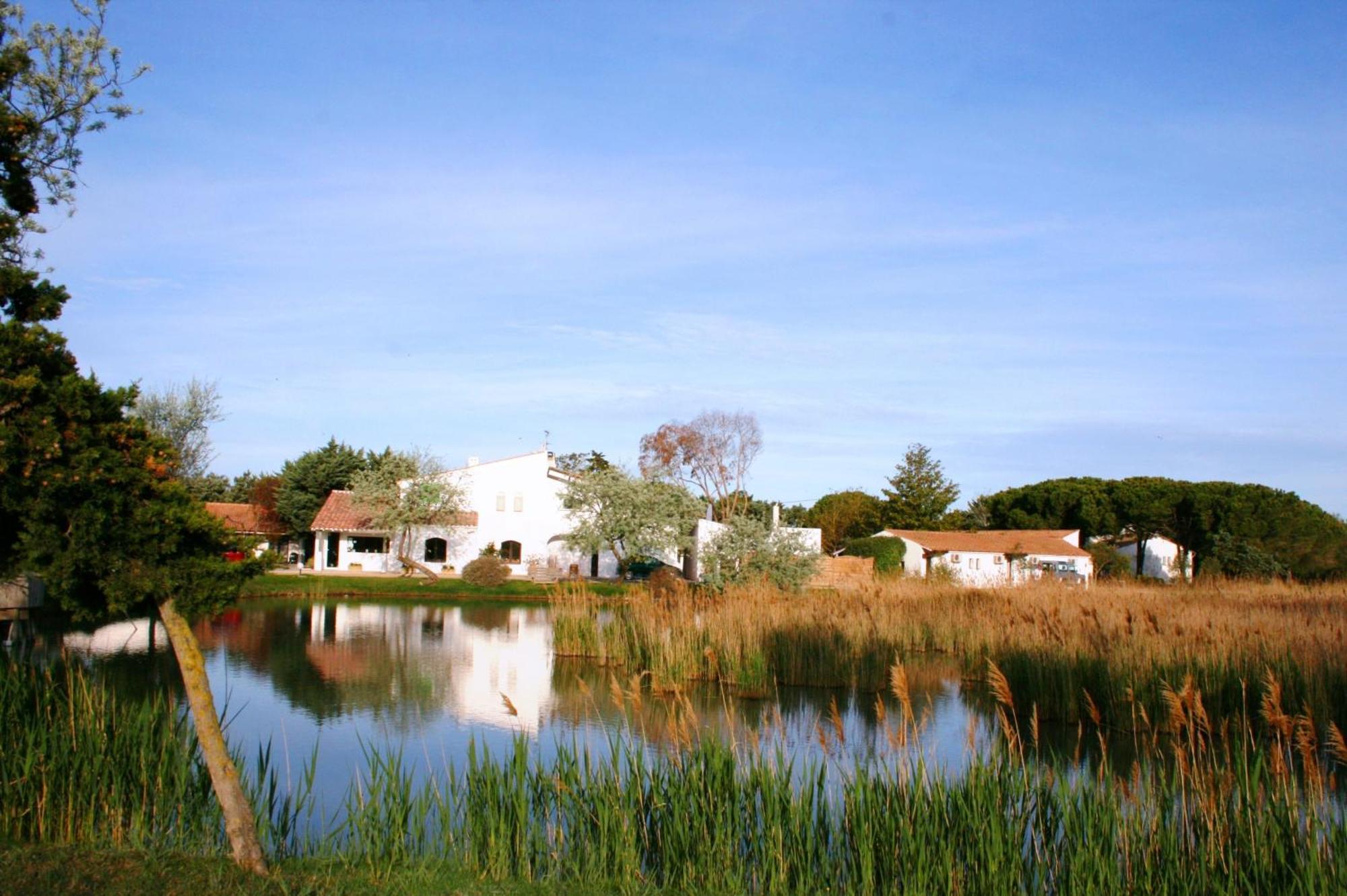 Hotel Les Rizieres Saintes-Maries-de-la-Mer Exterior foto