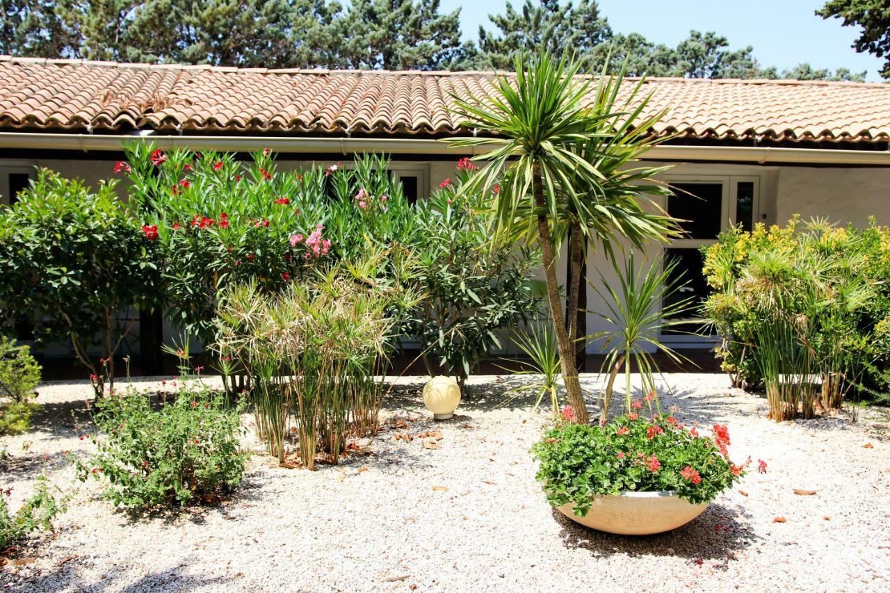 Hotel Les Rizieres Saintes-Maries-de-la-Mer Exterior foto